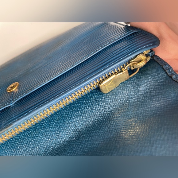 Louis Vuitton Blue Epi Leather Long Wallet - Picture 7 of 14